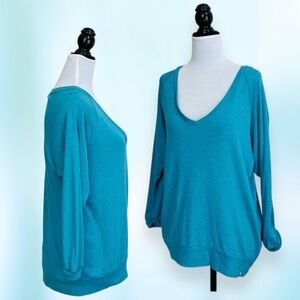 TNA Oversized V Neck Top Size Small in Teal Long Sleeve Rolled Cuffs Cotton Mix